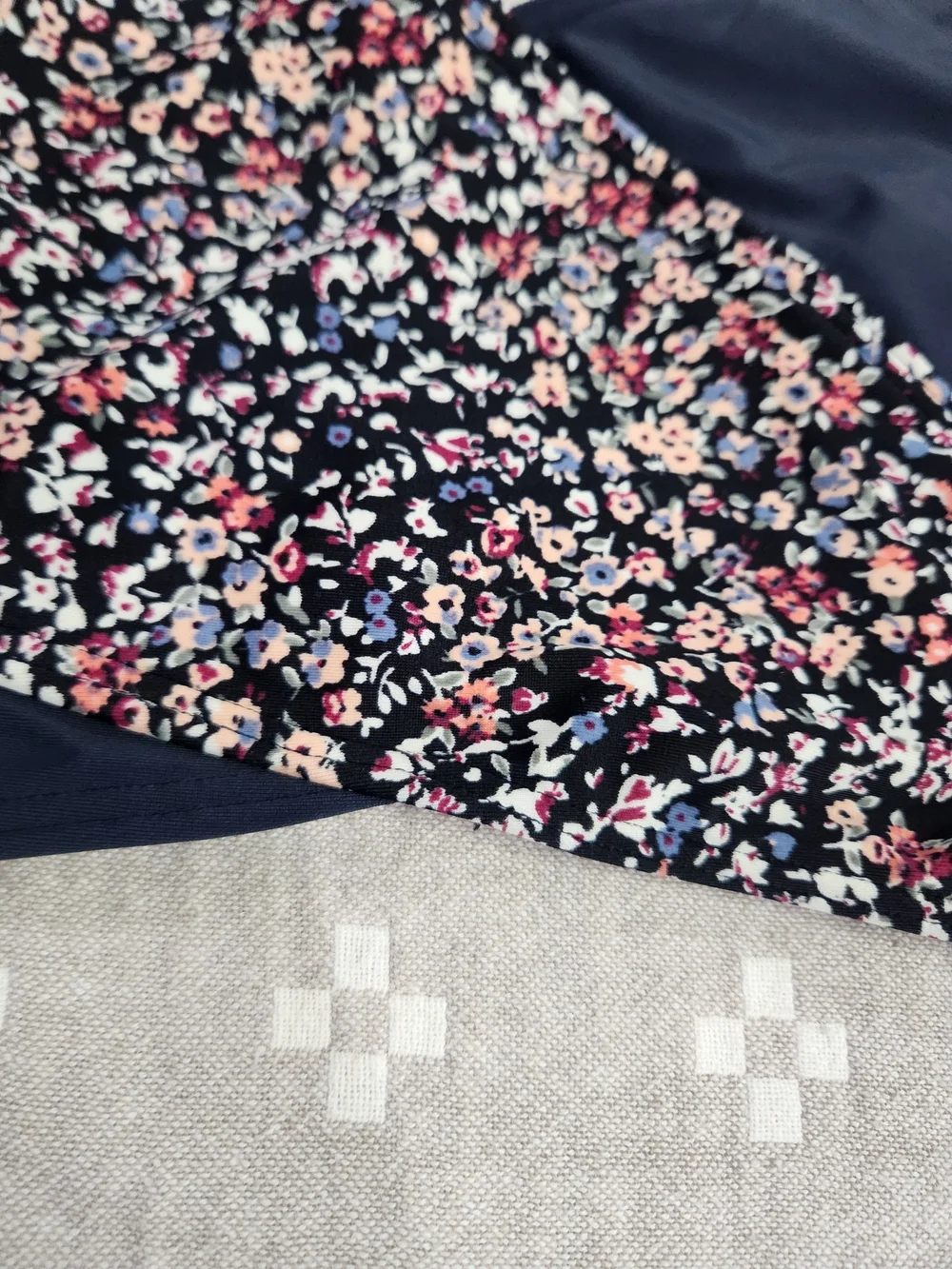 Abercrombie Floral & Navy bikini top kids 15 16